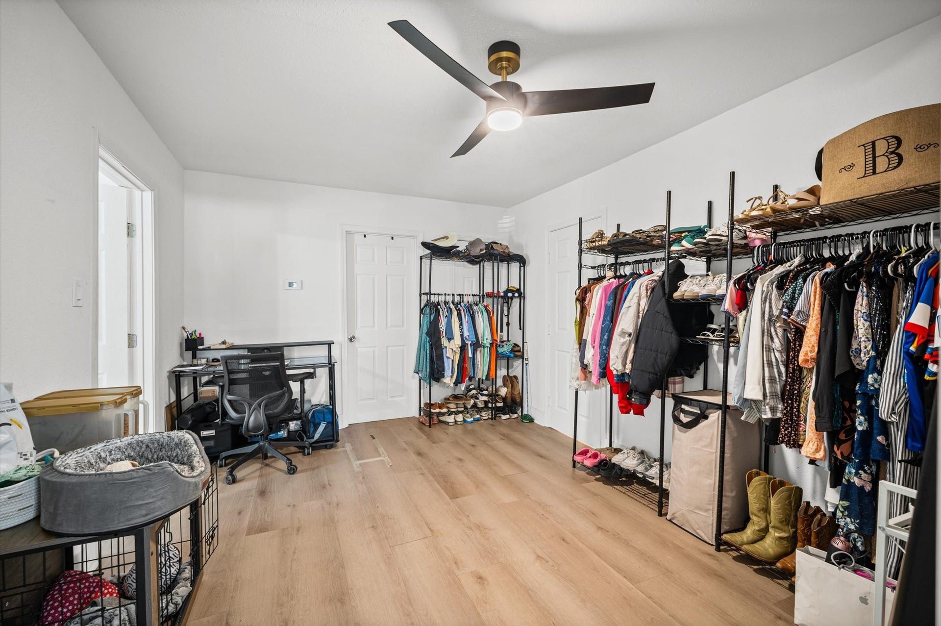 3905 Cotswold Street, Houston, TX 77009 Second bedroom can be your big closet!!