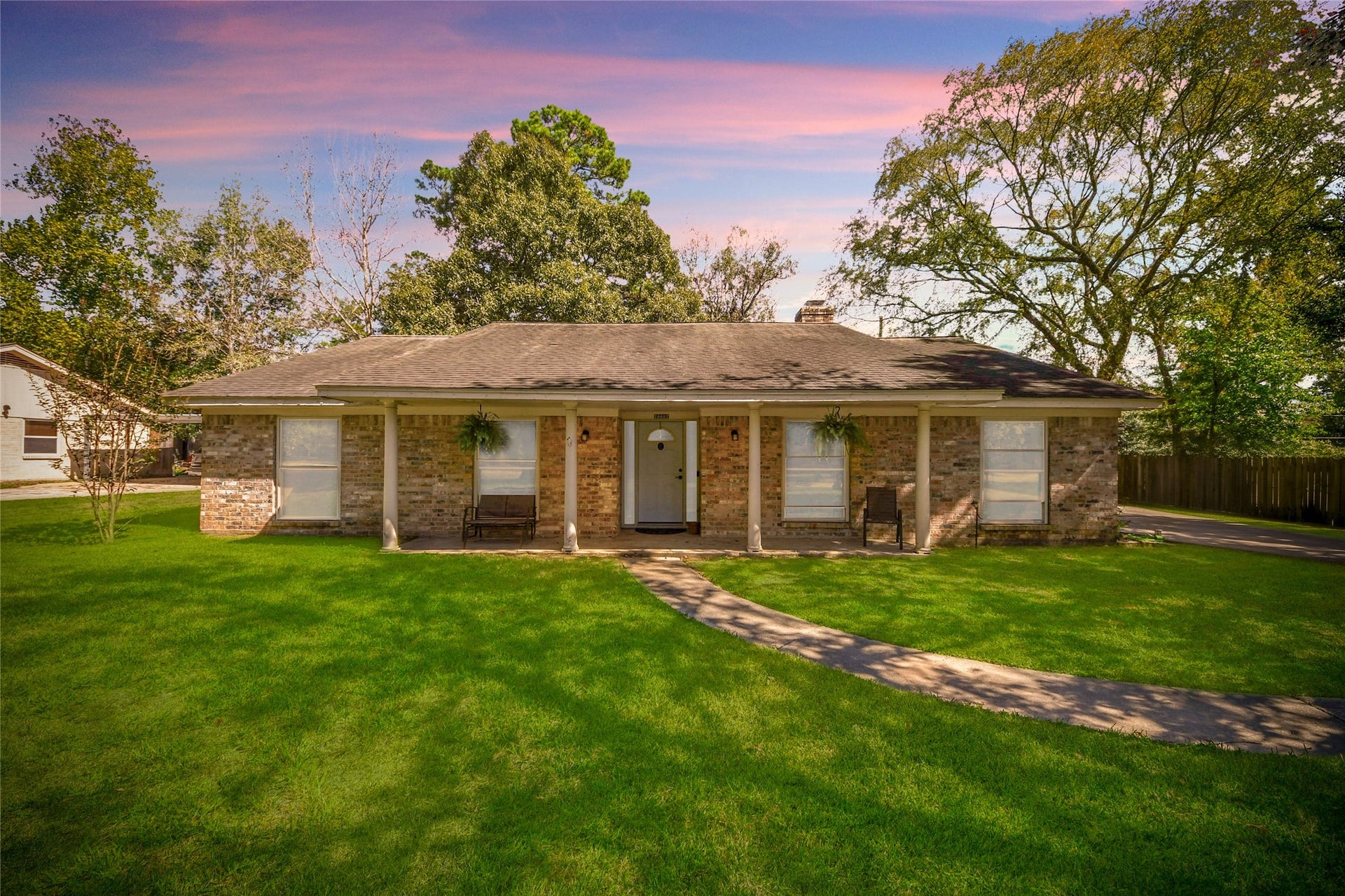 26602 Maplewood Drive, Spring, TX 77386 26602 Maplewood Drive, Spring, TX 77386