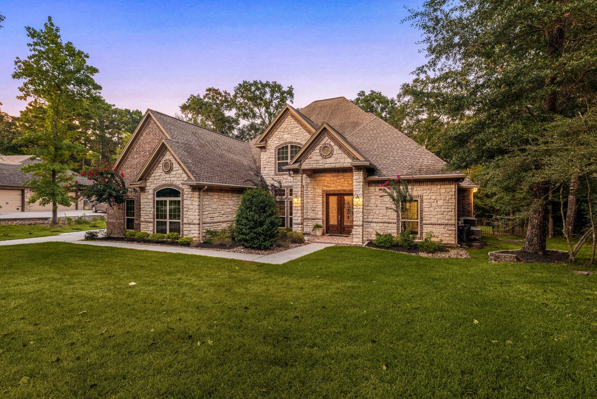 Don't miss the opportunity to make 1902 & 1904 Boulder Ridge your new home. Schedule your private showing today!