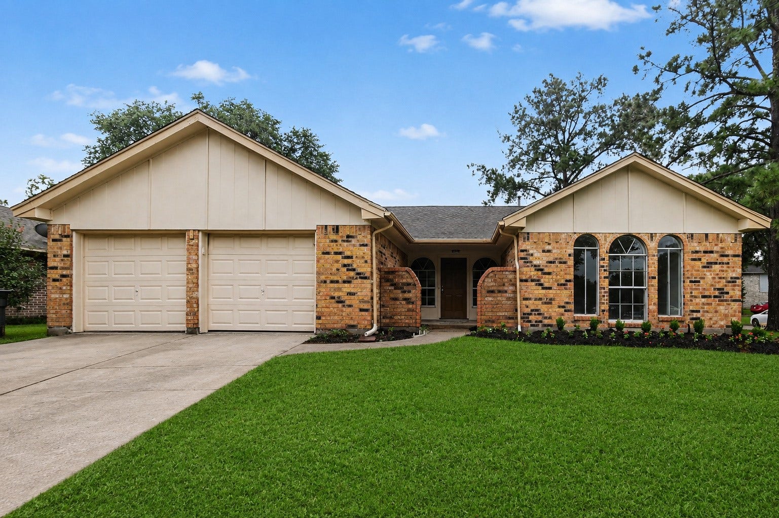 3810 Clover Drive, Alvin, TX 77511 3810 Clover Drive, Alvin, TX 77511