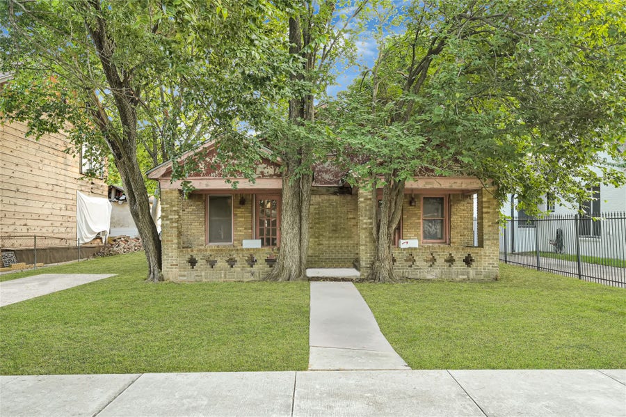 Property photo for 1422 Scharpe Street, Houston, TX