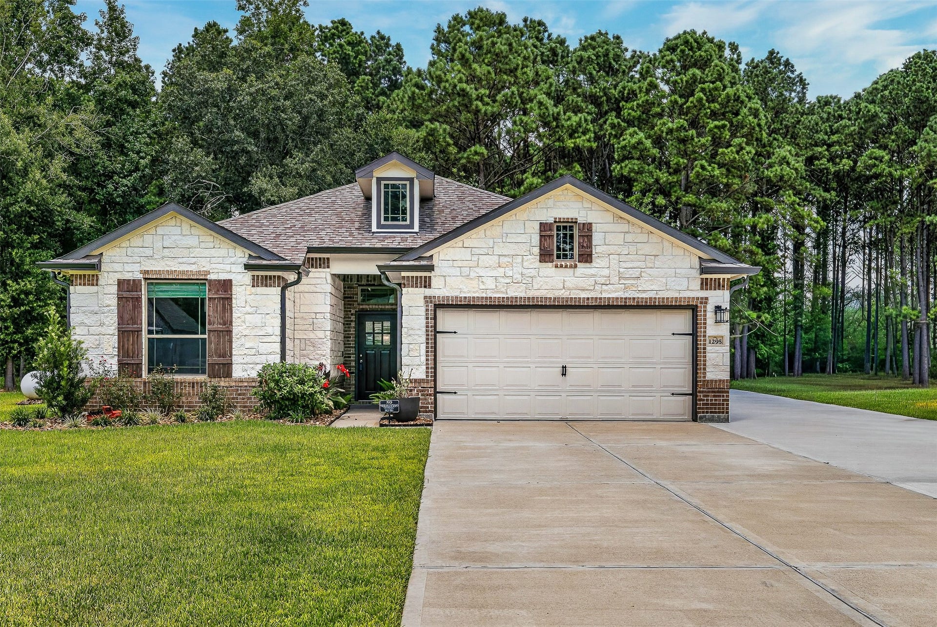 1295 Road 66112, Dayton, TX 77535 Main elevation