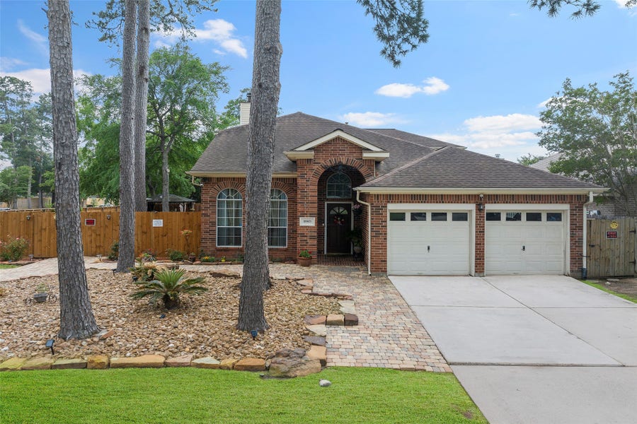 Property photo for 18903 Candlecreek Drive, Spring, TX