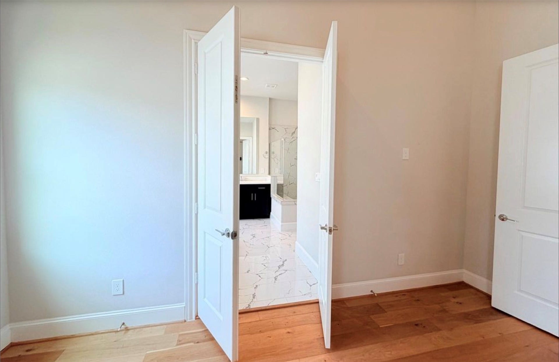 824 Cage Street, Houston, TX 77020 824 Cage Street, Houston, TX 77020