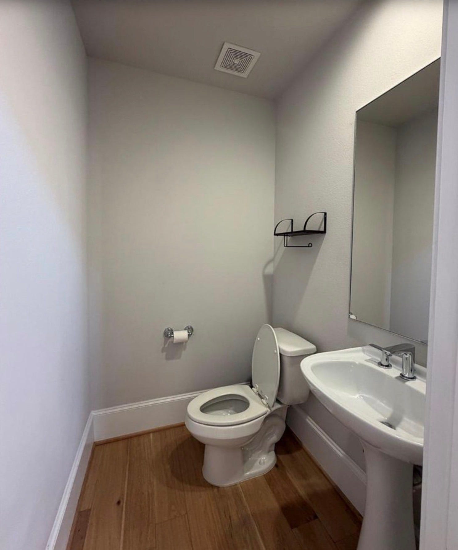 824 Cage Street, Houston, TX 77020 824 Cage Street, Houston, TX 77020
