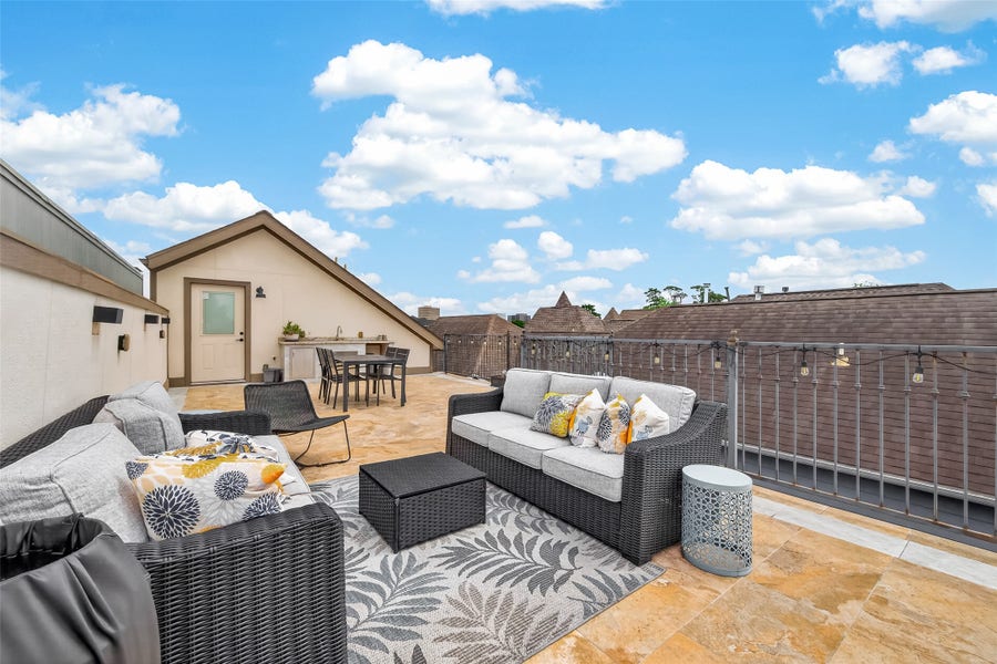 Property photo for 1604 W 21st Street, Houston, TX