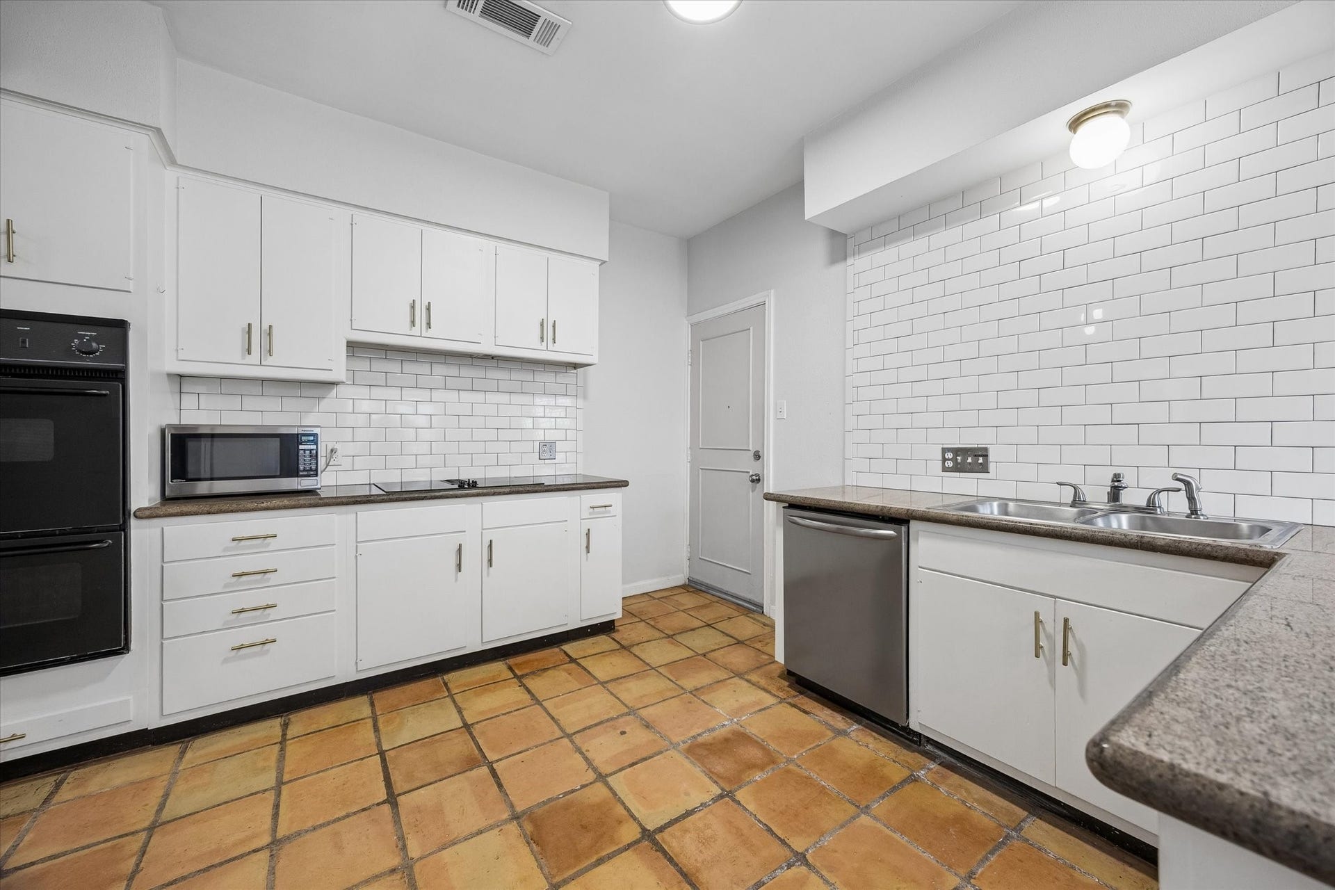 403 Anita Street, #11, Houston, TX 77006 403 Anita Street, #11, Houston, TX 77006
