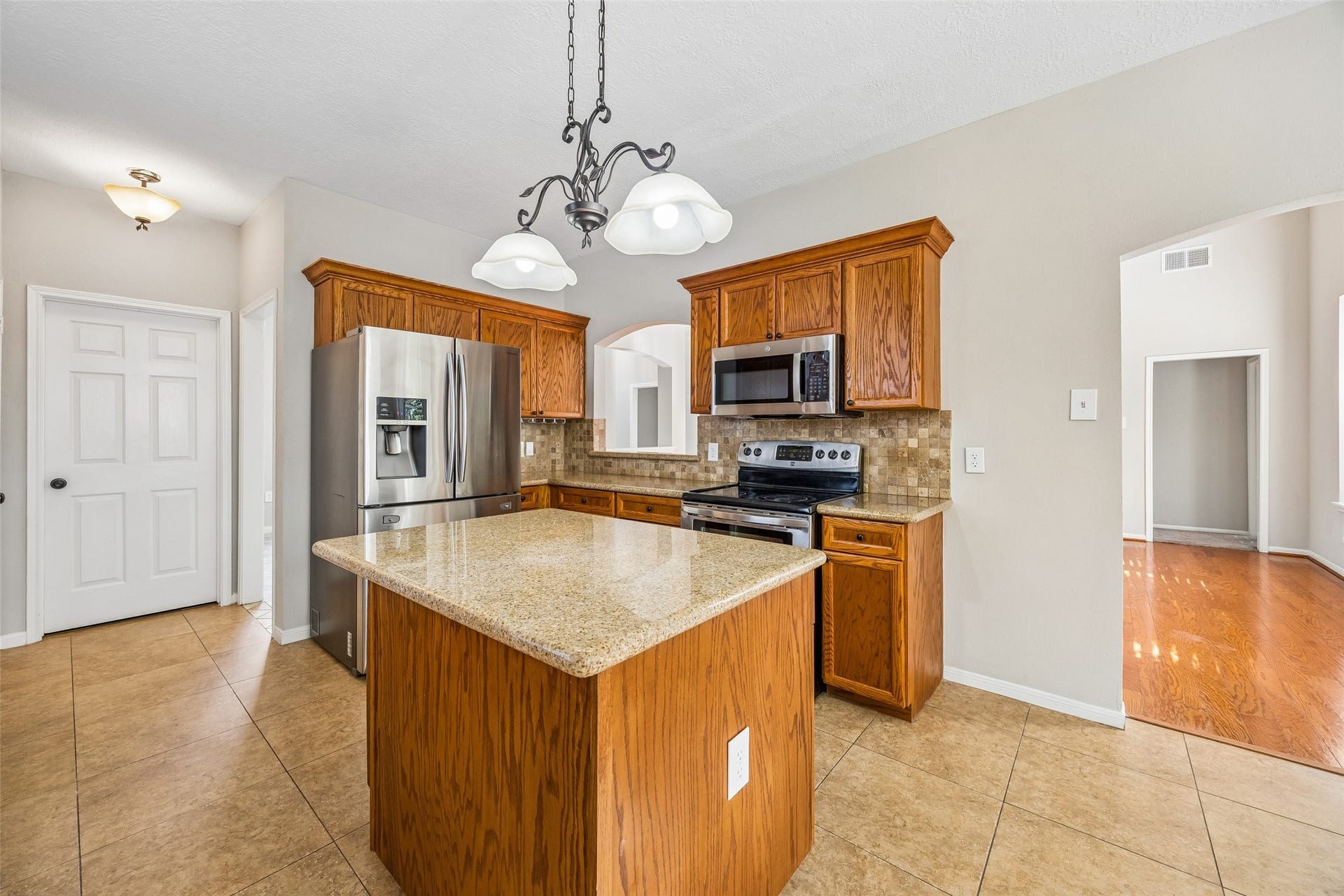 4031 Mission Valley Drive, Missouri City, TX 77459 4031 Mission Valley Drive, Missouri City, TX 77459