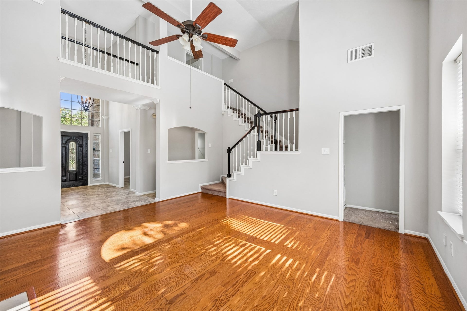 4031 Mission Valley Drive, Missouri City, TX 77459 4031 Mission Valley Drive, Missouri City, TX 77459