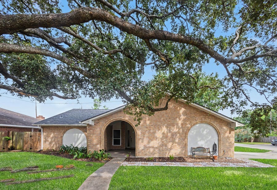 Property photo for 21902 Meadowhill Drive, Spring, TX