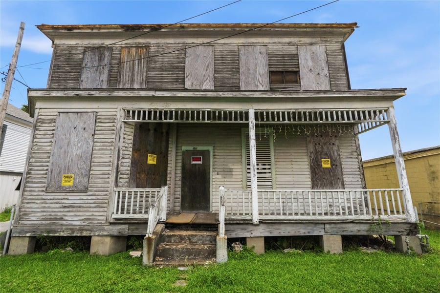 Property photo for 414 14th Street, Galveston, TX