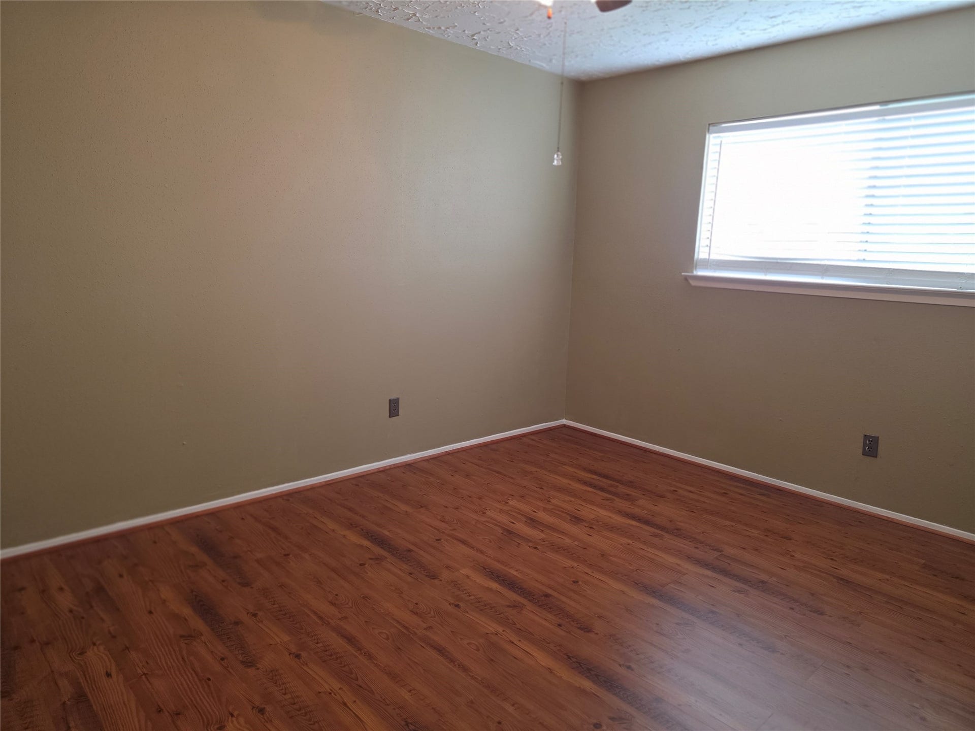 6643 Westwick Drive, Houston, TX 77072 6643 Westwick Drive, Houston, TX 77072