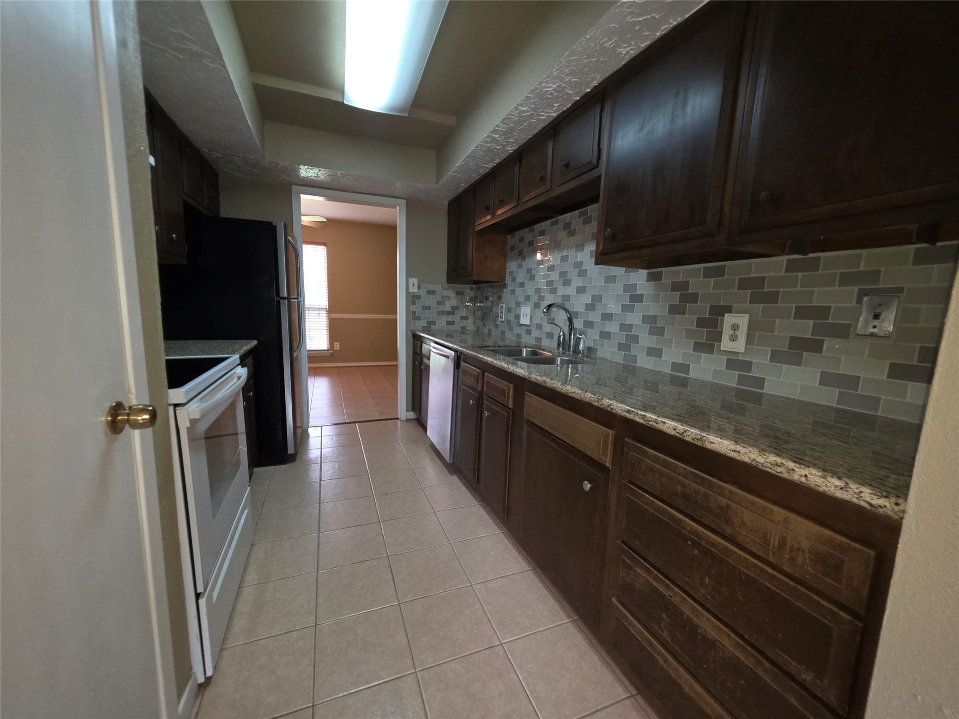 6643 Westwick Drive, Houston, TX 77072 6643 Westwick Drive, Houston, TX 77072