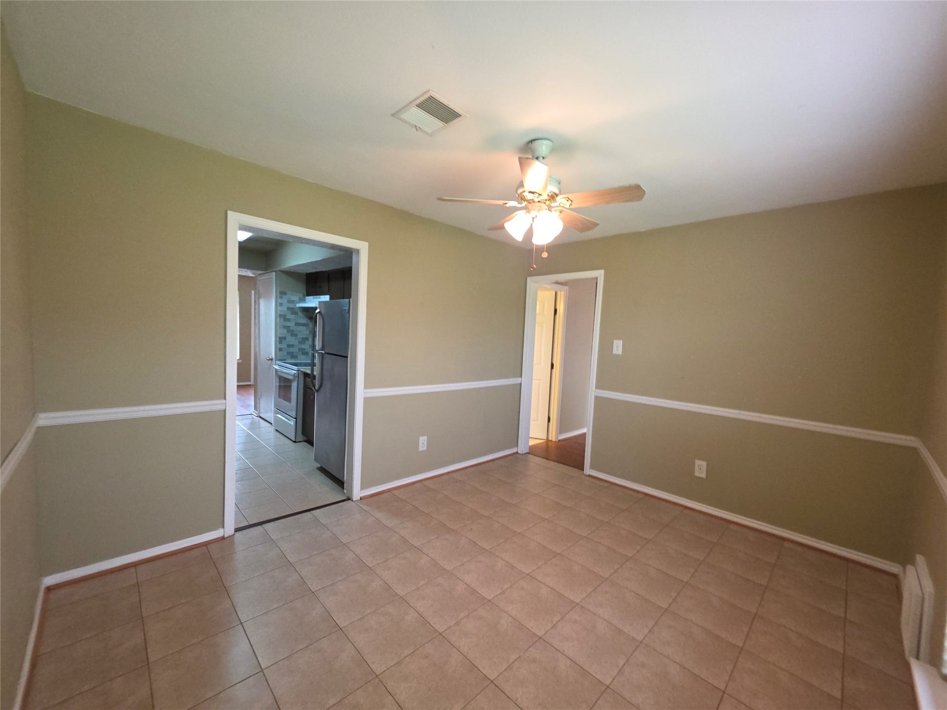 6643 Westwick Drive, Houston, TX 77072 Other view of the dining room