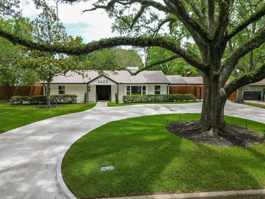 Property photo for 5422 Valerie Street, Bellaire, TX