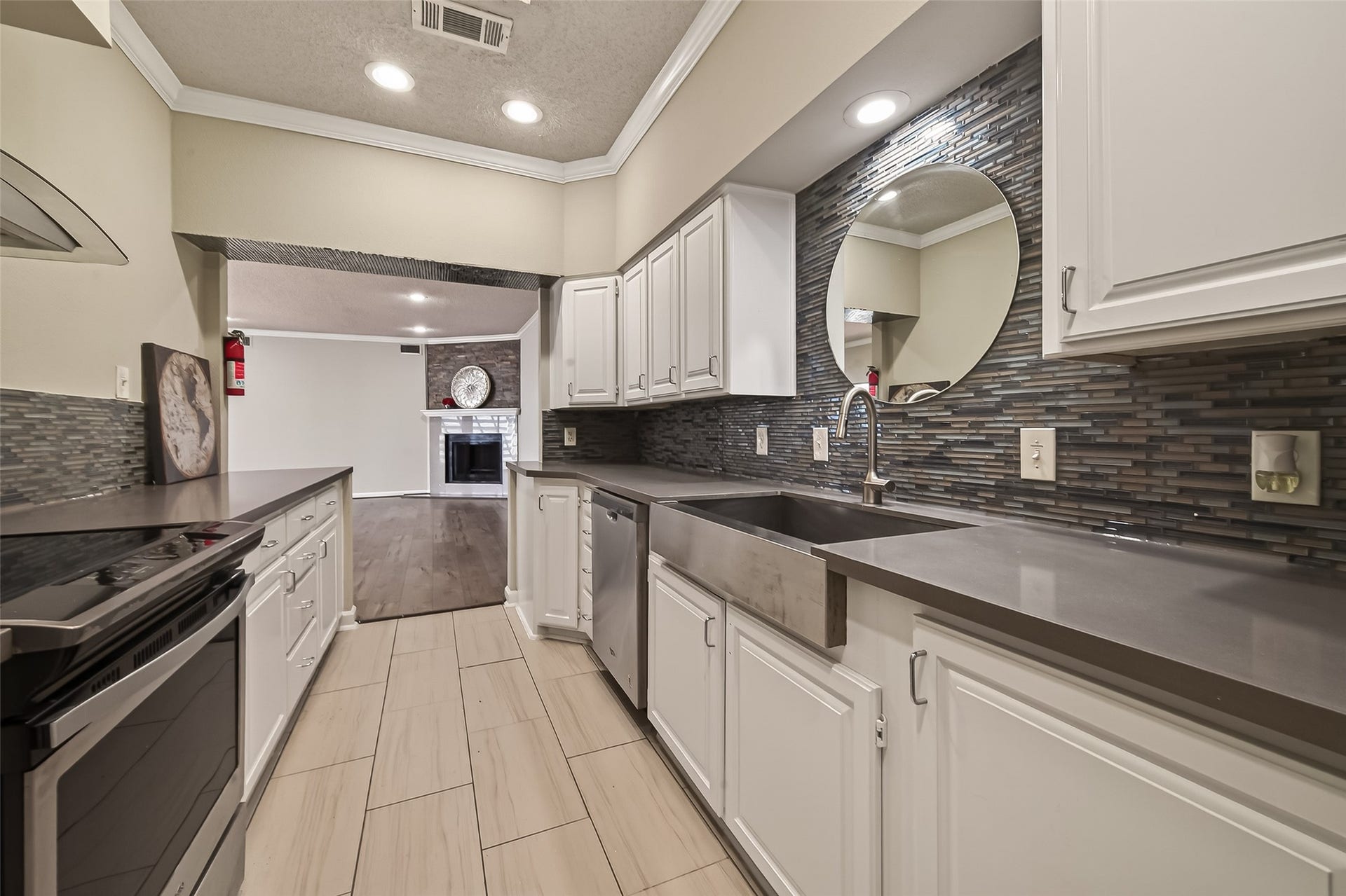 4024 Breakwood Drive, Houston, TX 77025 4024 Breakwood Drive, Houston, TX 77025
