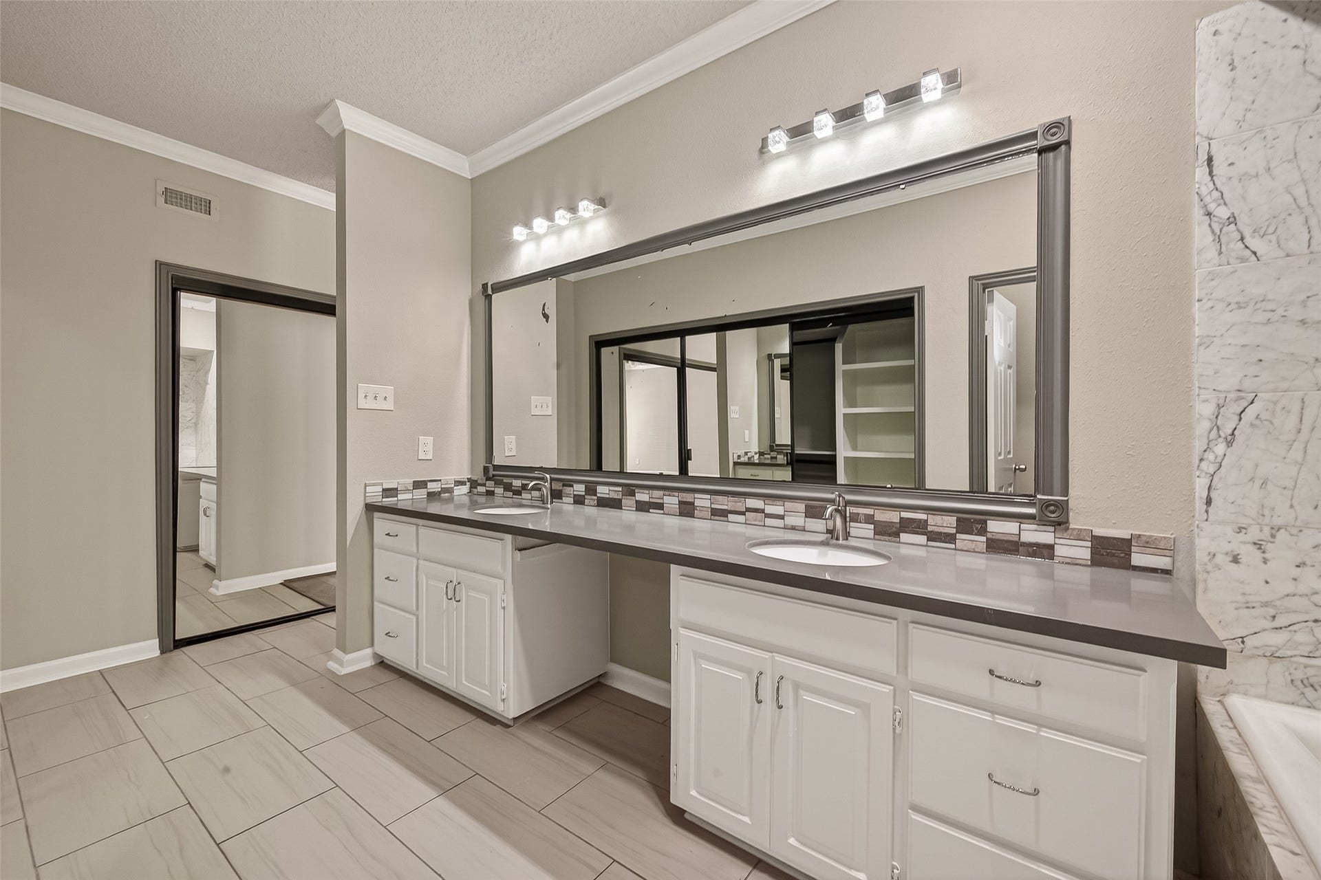 4024 Breakwood Drive, Houston, TX 77025 4024 Breakwood Drive, Houston, TX 77025