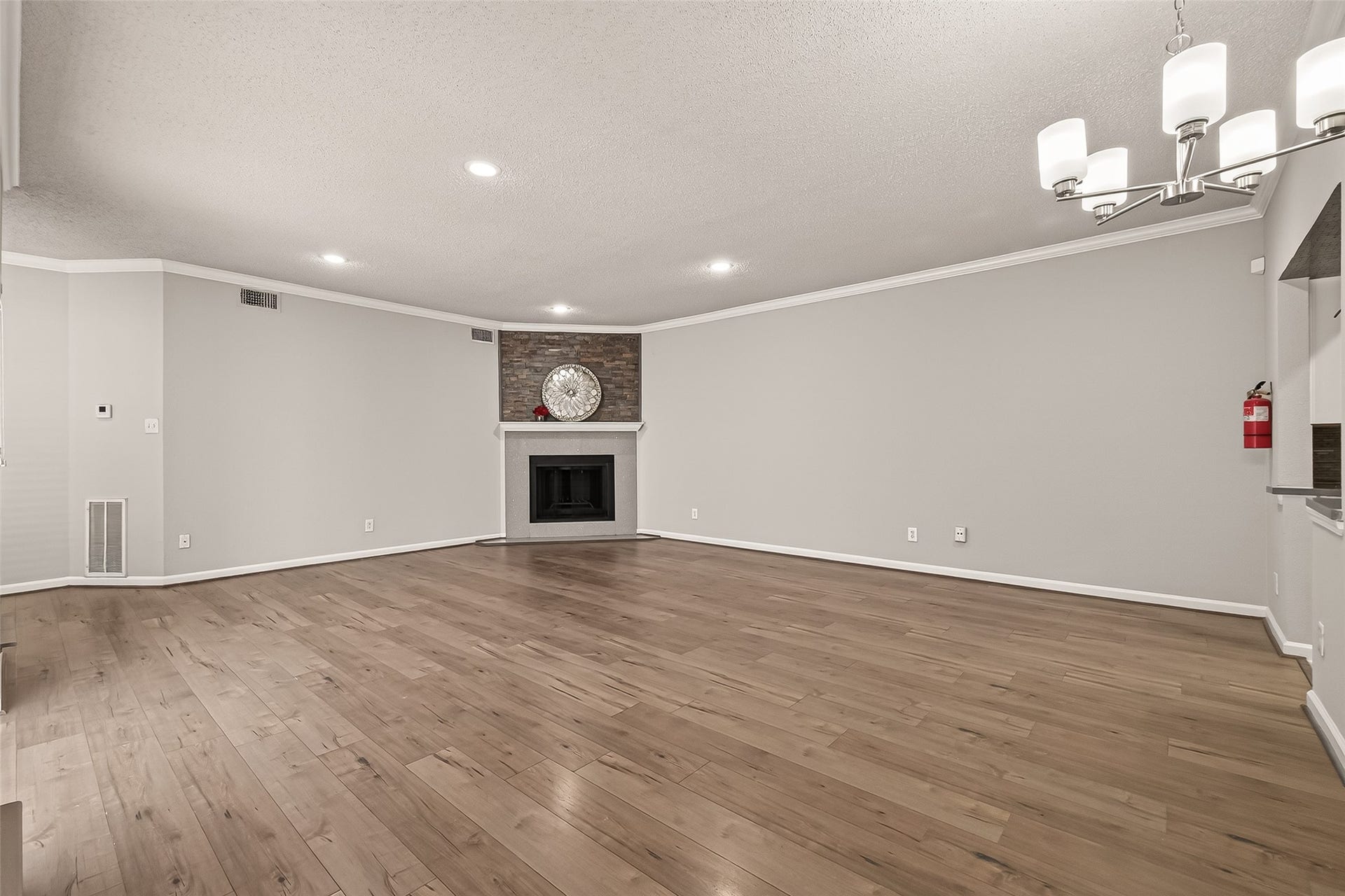 4024 Breakwood Drive, Houston, TX 77025 4024 Breakwood Drive, Houston, TX 77025