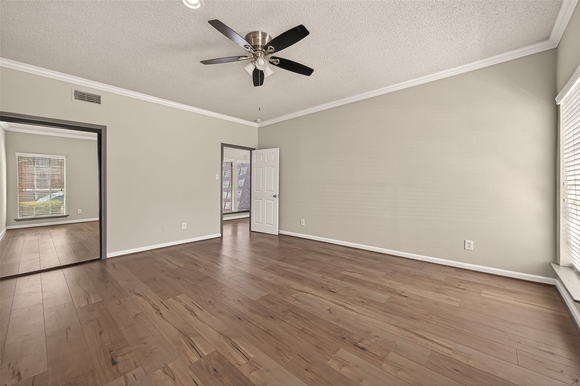 4024 Breakwood Drive, Houston, TX 77025 4024 Breakwood Drive, Houston, TX 77025