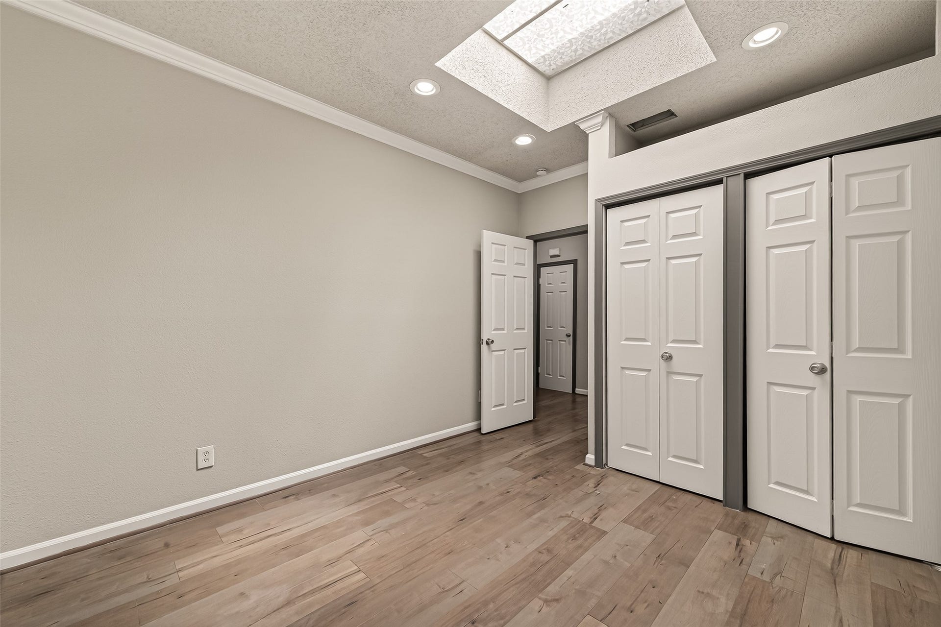 4024 Breakwood Drive, Houston, TX 77025 4024 Breakwood Drive, Houston, TX 77025