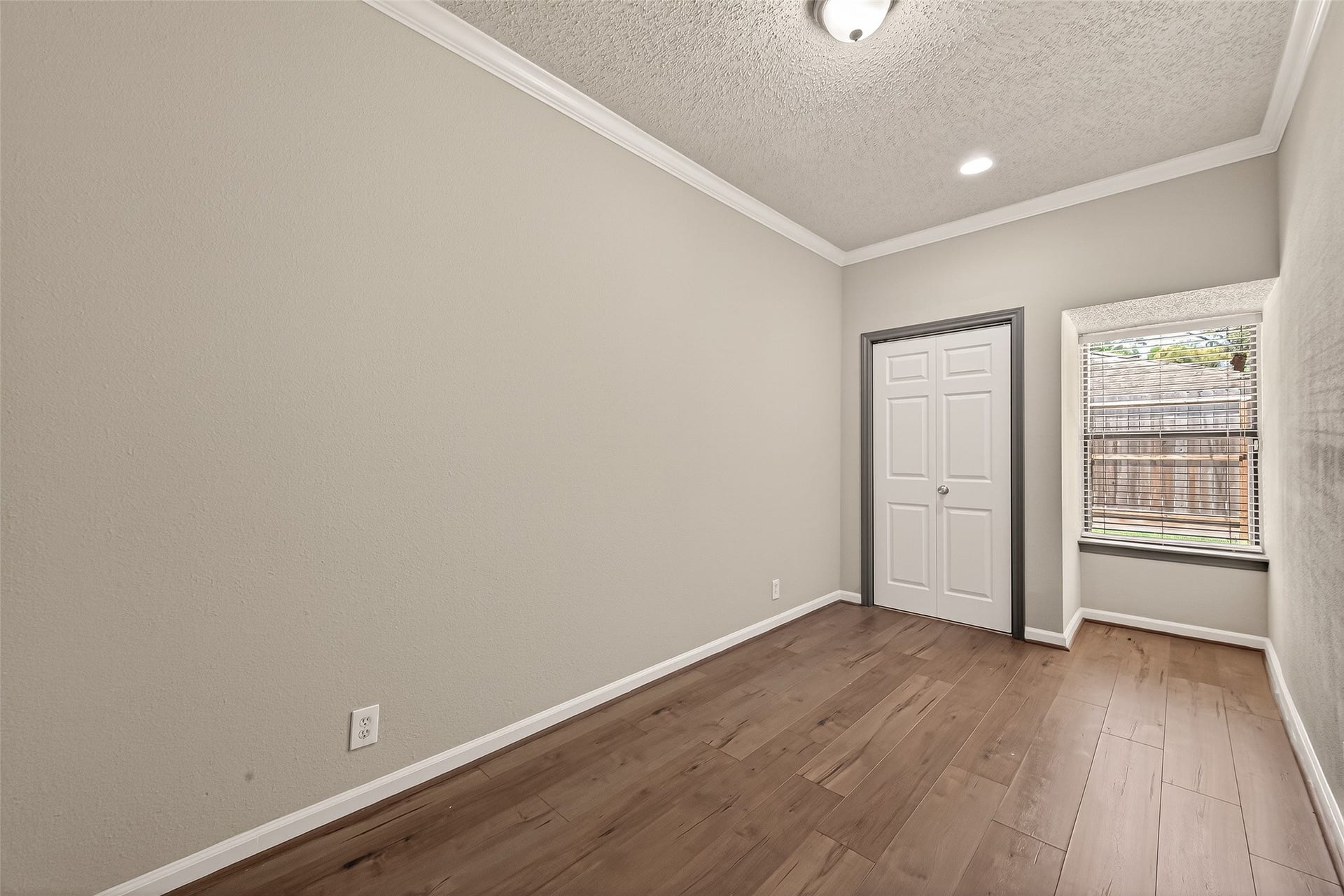 4024 Breakwood Drive, Houston, TX 77025 4024 Breakwood Drive, Houston, TX 77025