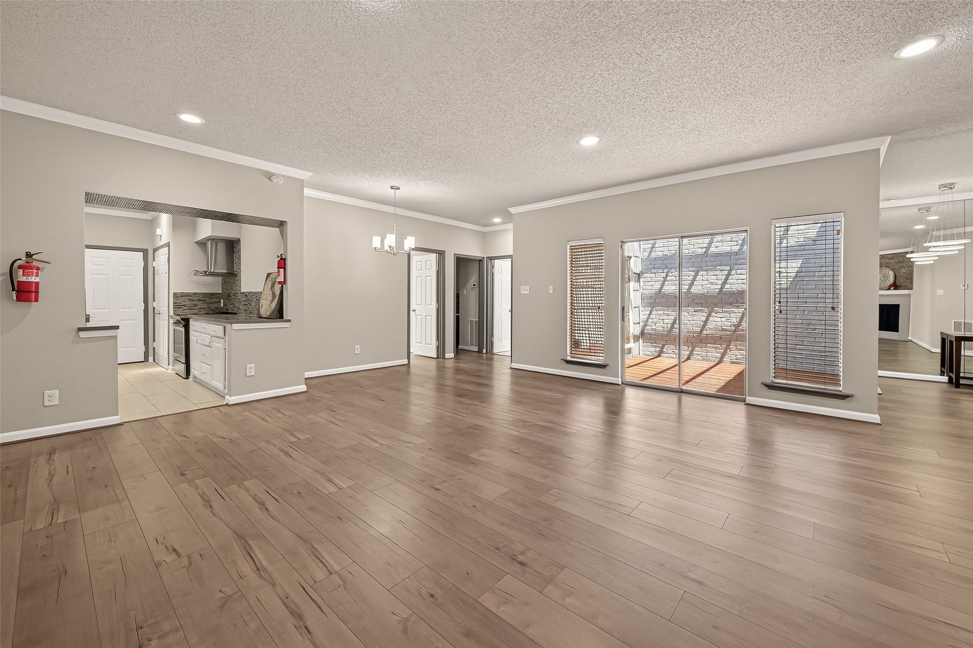 4024 Breakwood Drive, Houston, TX 77025 4024 Breakwood Drive, Houston, TX 77025
