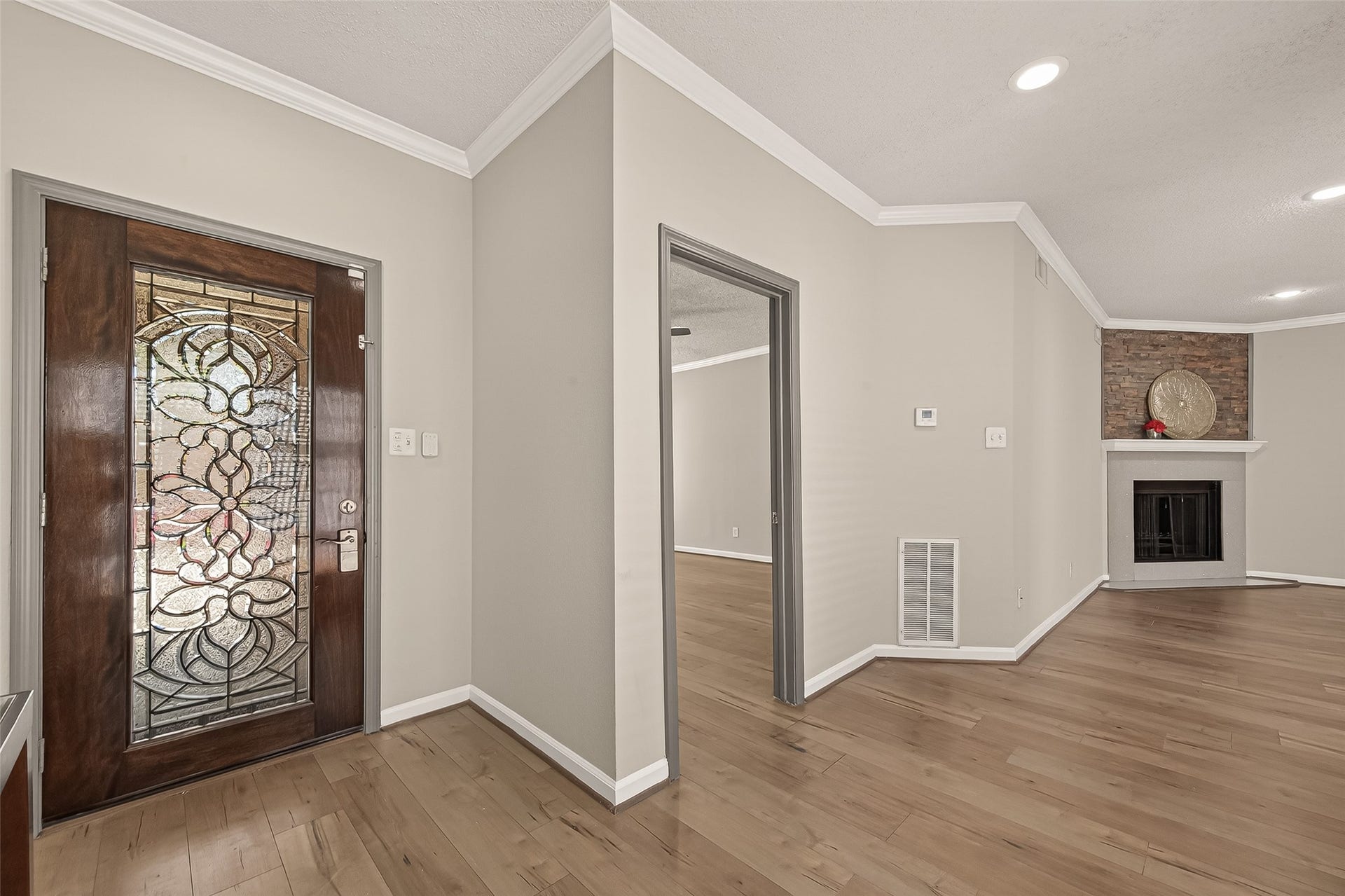 4024 Breakwood Drive, Houston, TX 77025 4024 Breakwood Drive, Houston, TX 77025