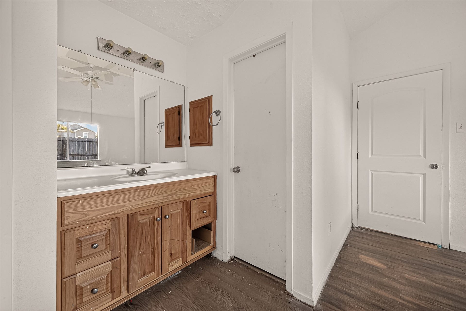 7102 Village Lake Dr, Cypress, TX 77433 7102 Village Lake Dr, Cypress, TX 77433