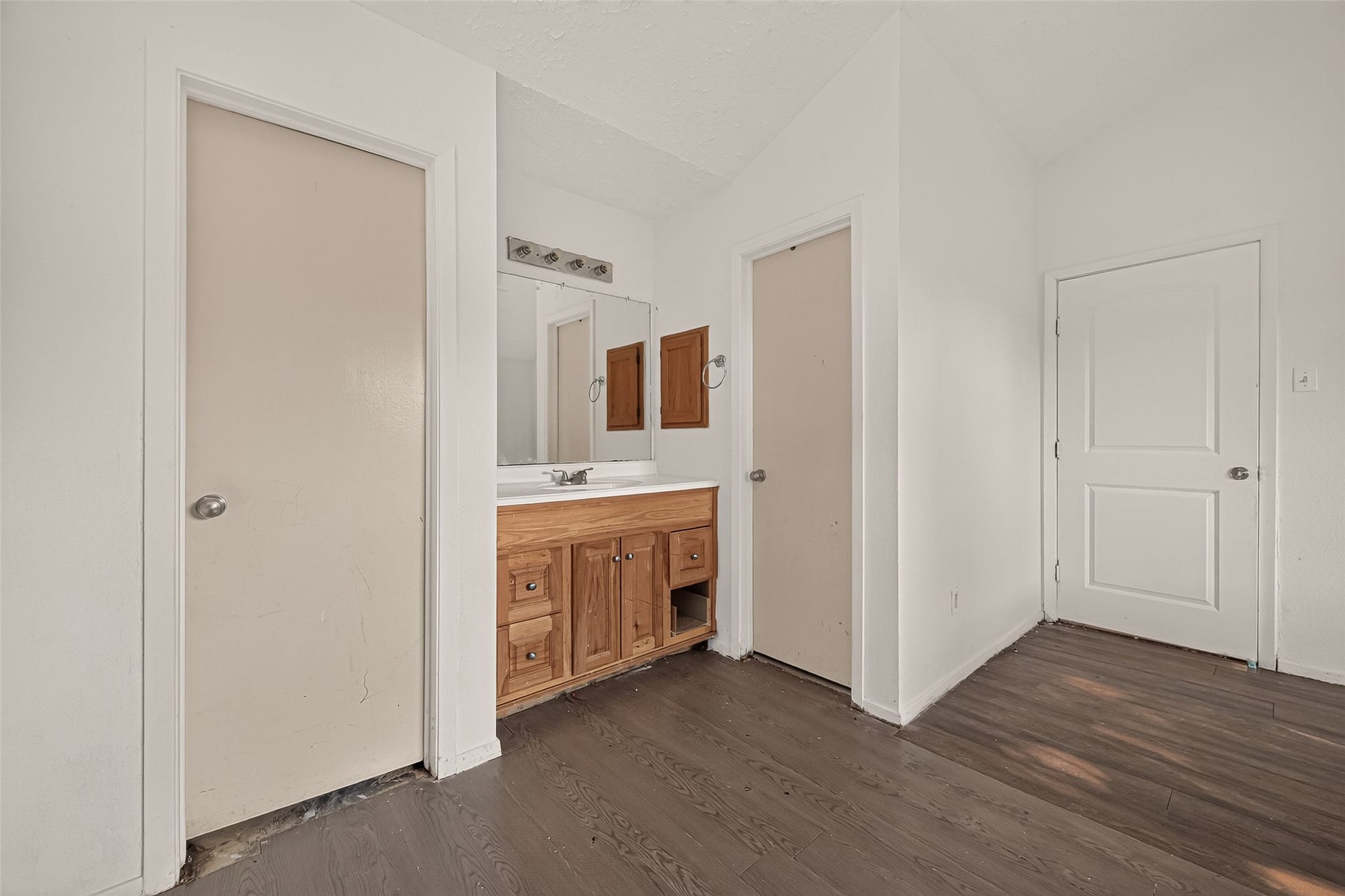 7102 Village Lake Dr, Cypress, TX 77433 7102 Village Lake Dr, Cypress, TX 77433