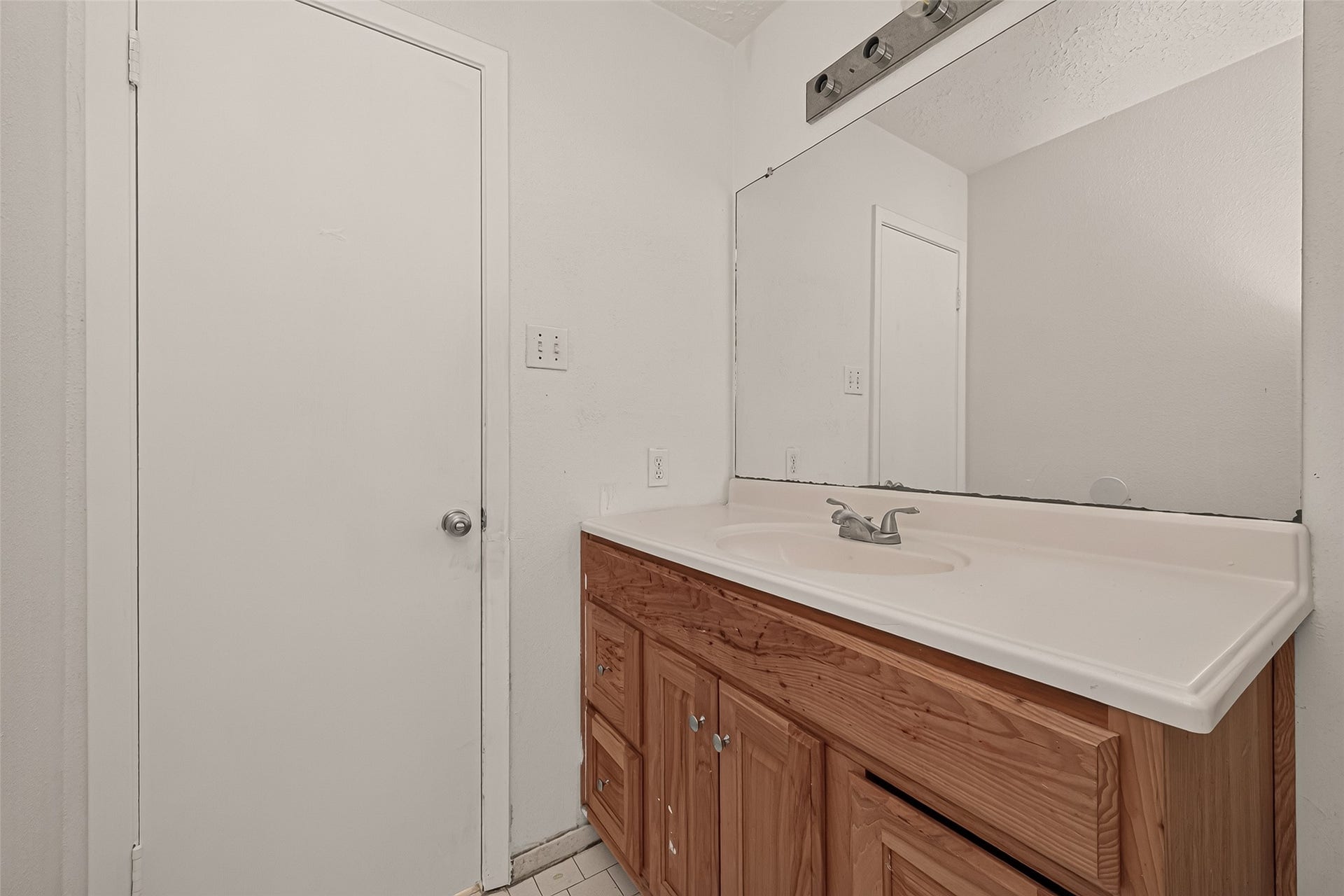 7102 Village Lake Dr, Cypress, TX 77433 7102 Village Lake Dr, Cypress, TX 77433