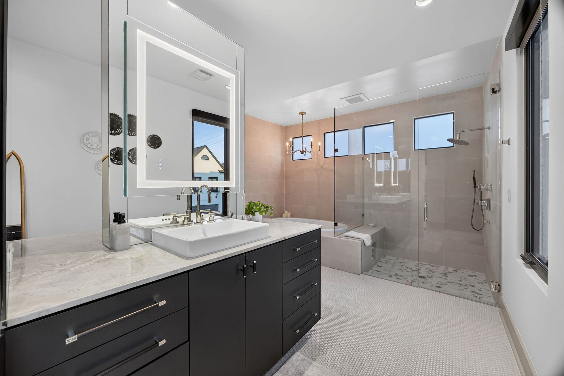 6002 Valley Forge Drive, Houston, TX 77057 6002 Valley Forge Drive, Houston, TX 77057