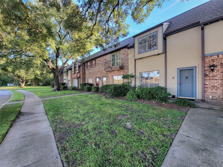 Property photo for 14703 Barryknoll, #6, Houston, TX