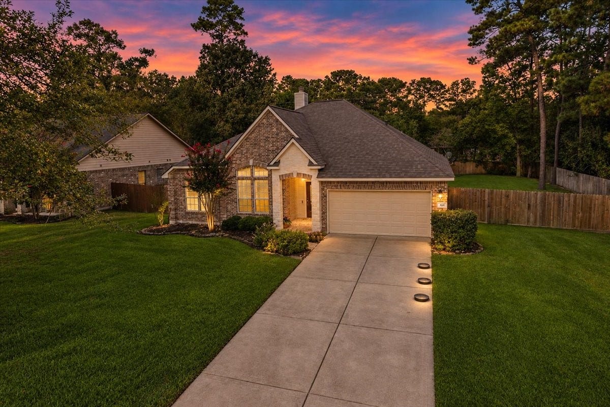 903 Douglas Fir Drive, Magnolia, TX 77354 903 Douglas Fir Drive, Magnolia, TX 77354