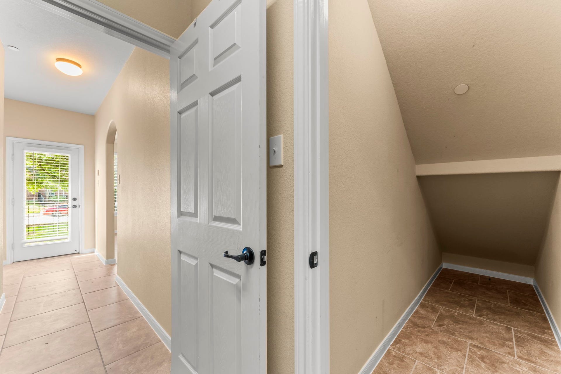 18 Umbria, The Woodlands, TX 77382