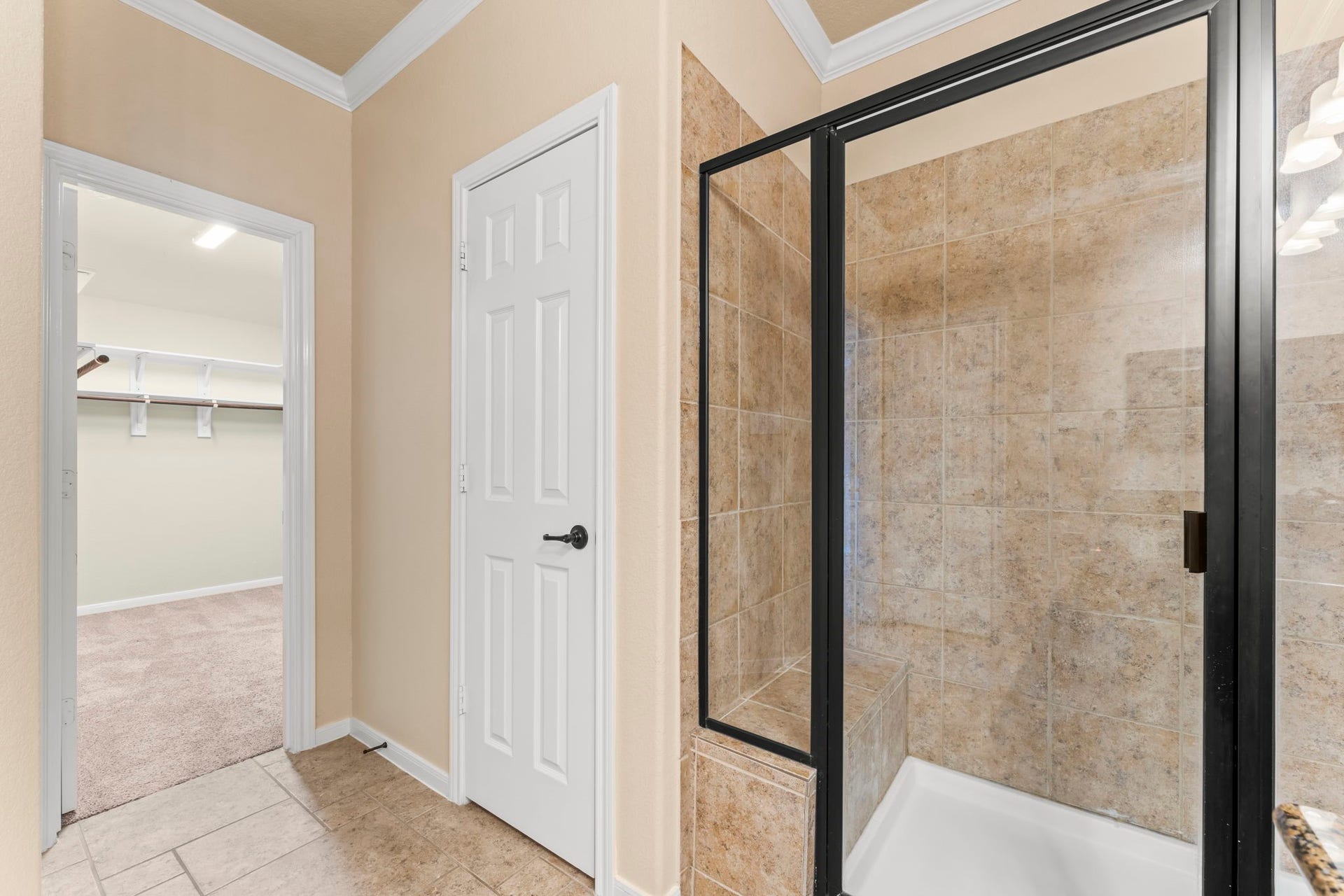 18 Umbria, The Woodlands, TX 77382