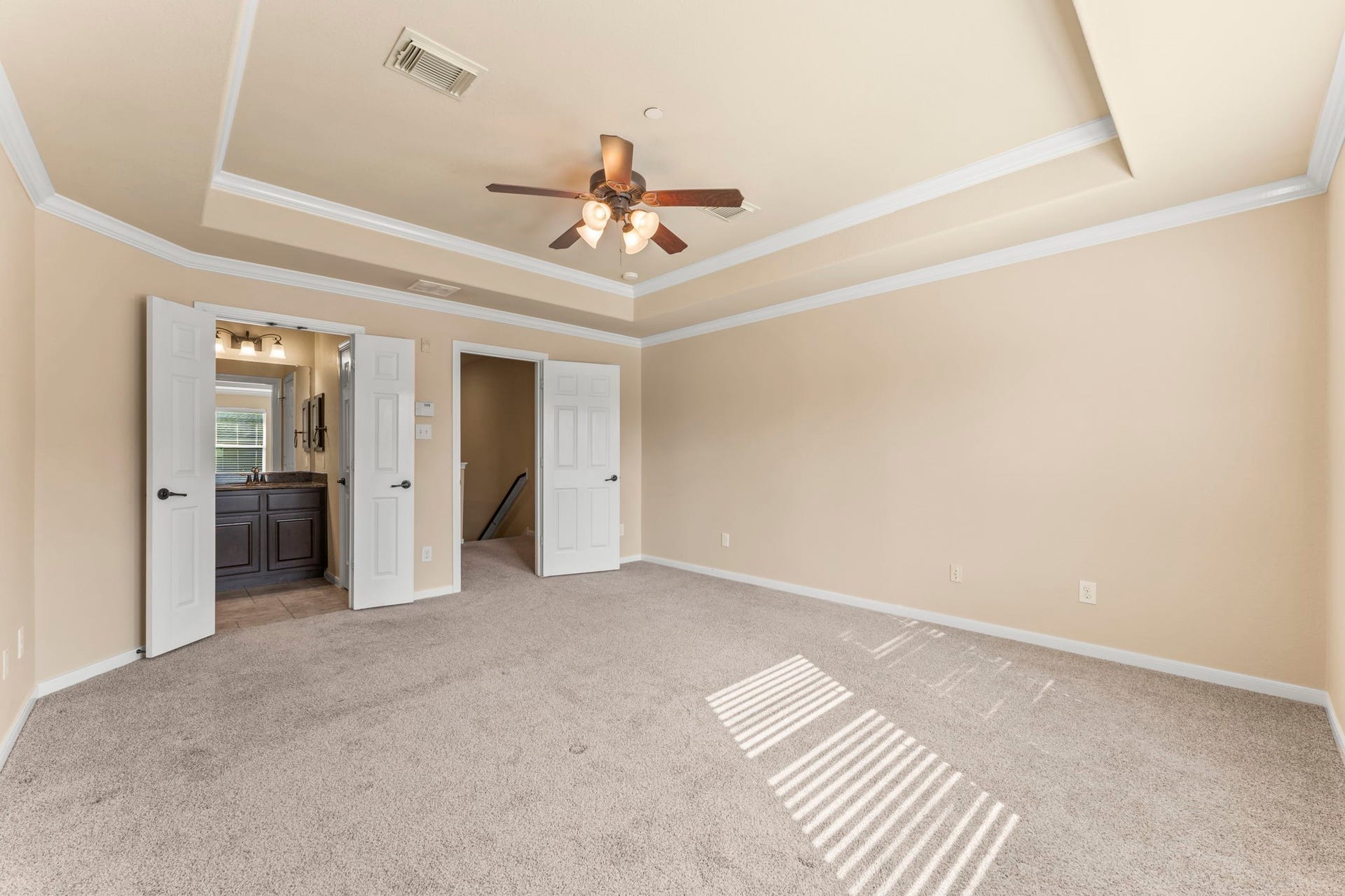 18 Umbria, The Woodlands, TX 77382