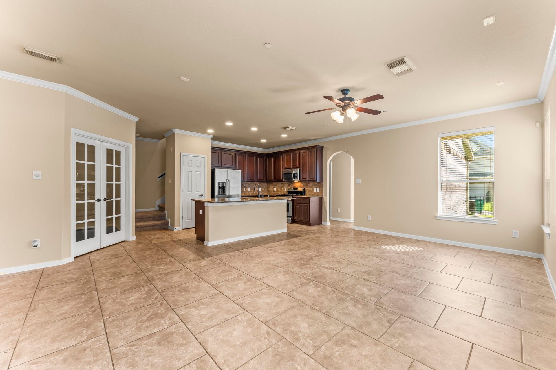 18 Umbria, The Woodlands, TX 77382