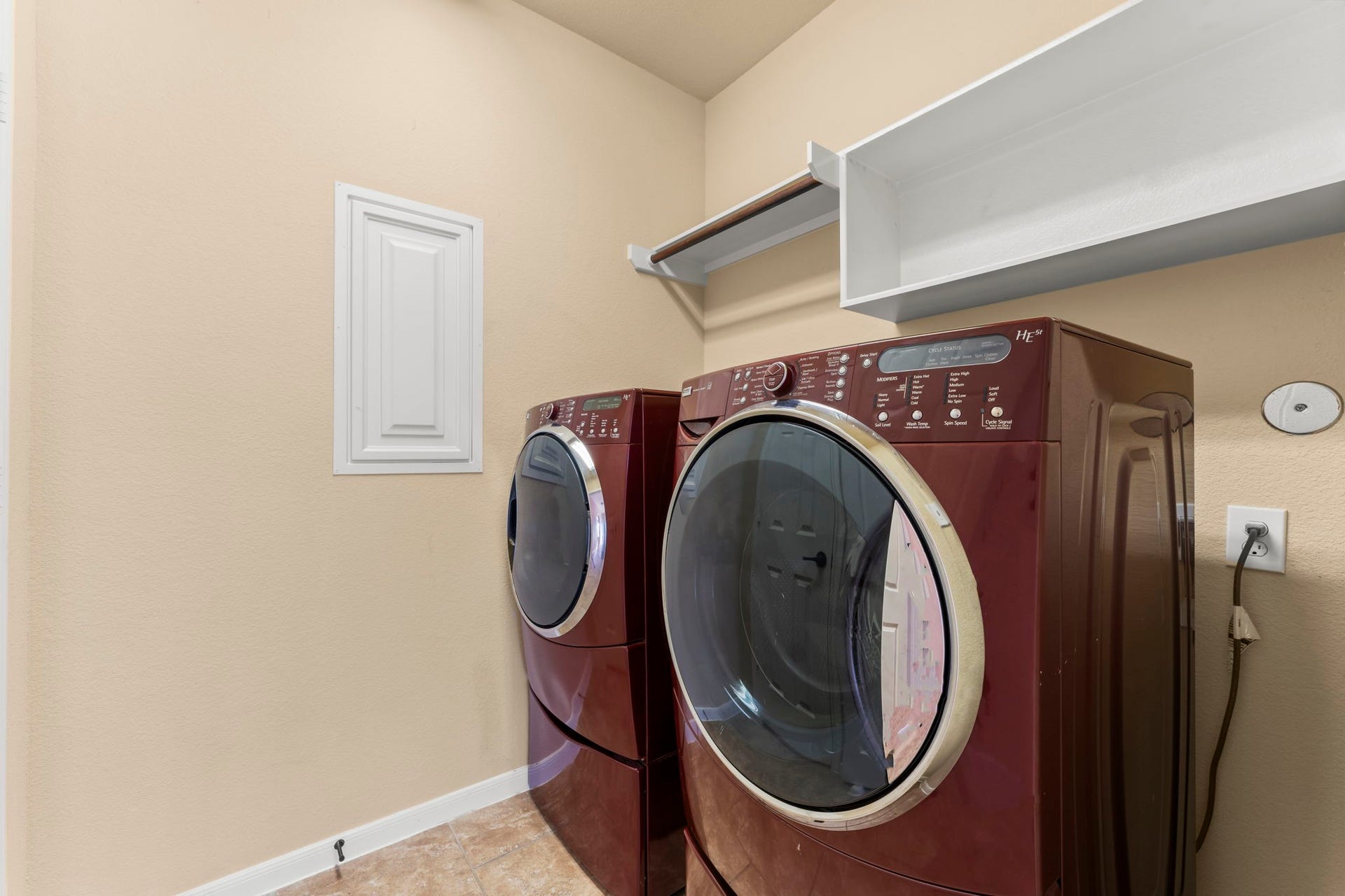 18 Umbria, The Woodlands, TX 77382