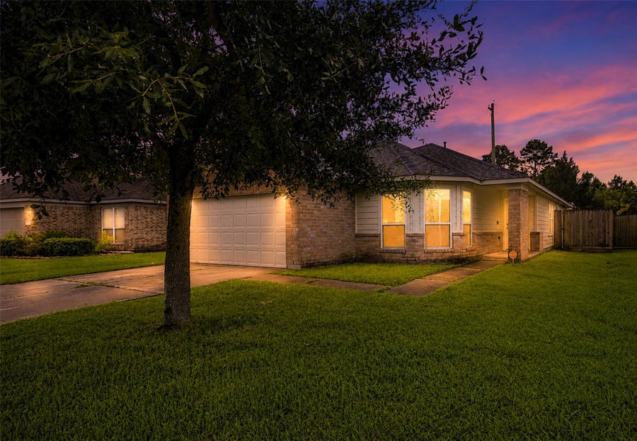 Property photo for 5710 Turmeric Drive, Baytown, TX