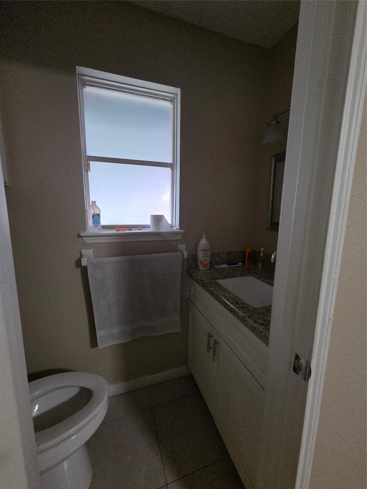 1518 Wentwood Drive, Pasadena, TX 77504 Half Bath