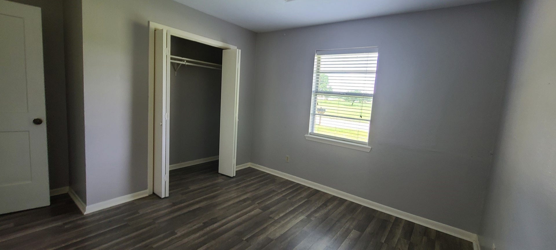 FRONT BEDROOM