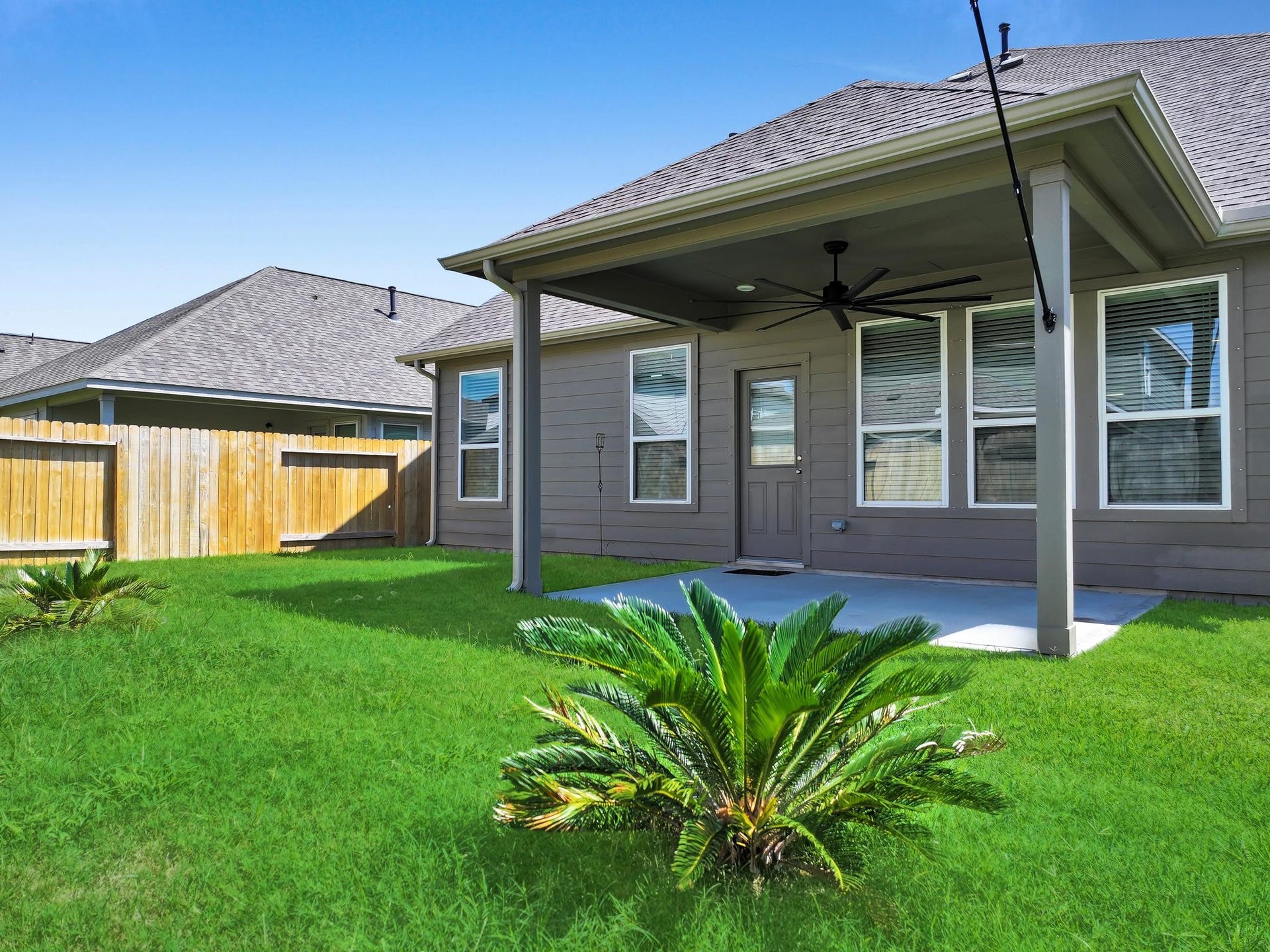 766 Dewberry Road, La Marque, TX 77568 766 Dewberry Road, La Marque, TX 77568