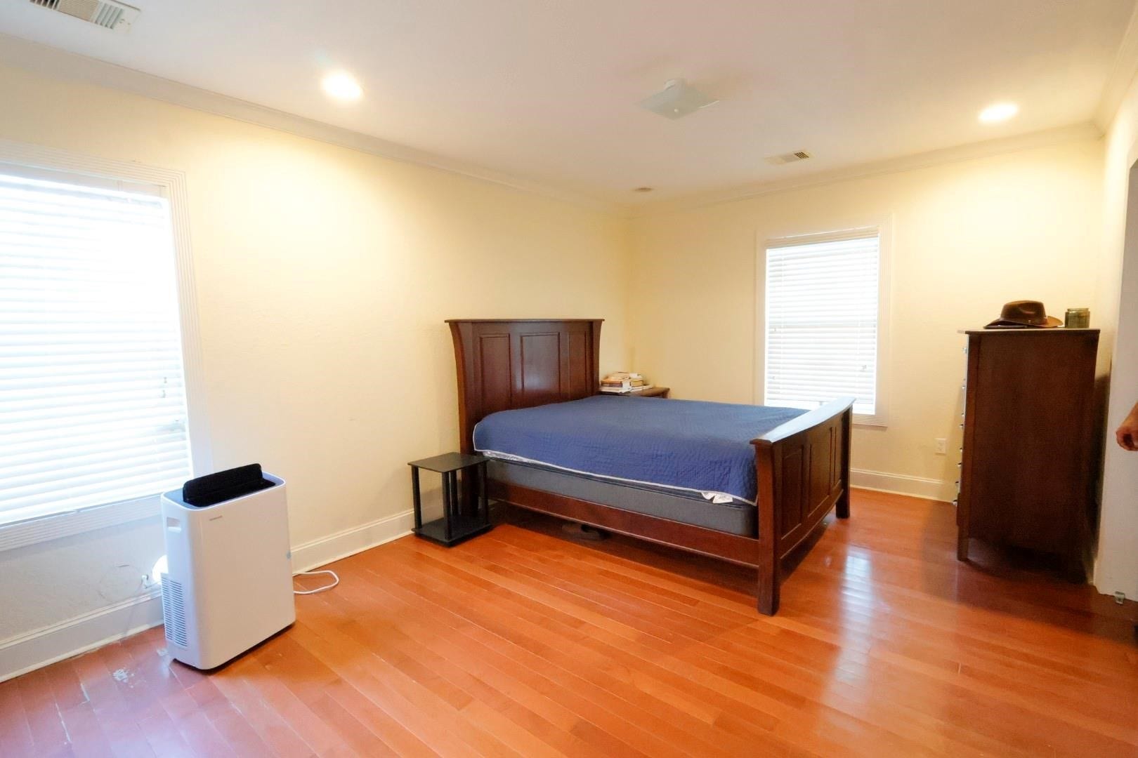1110 Paul Quinn Street, Houston, TX 77091 1110 Paul Quinn Street, Houston, TX 77091
