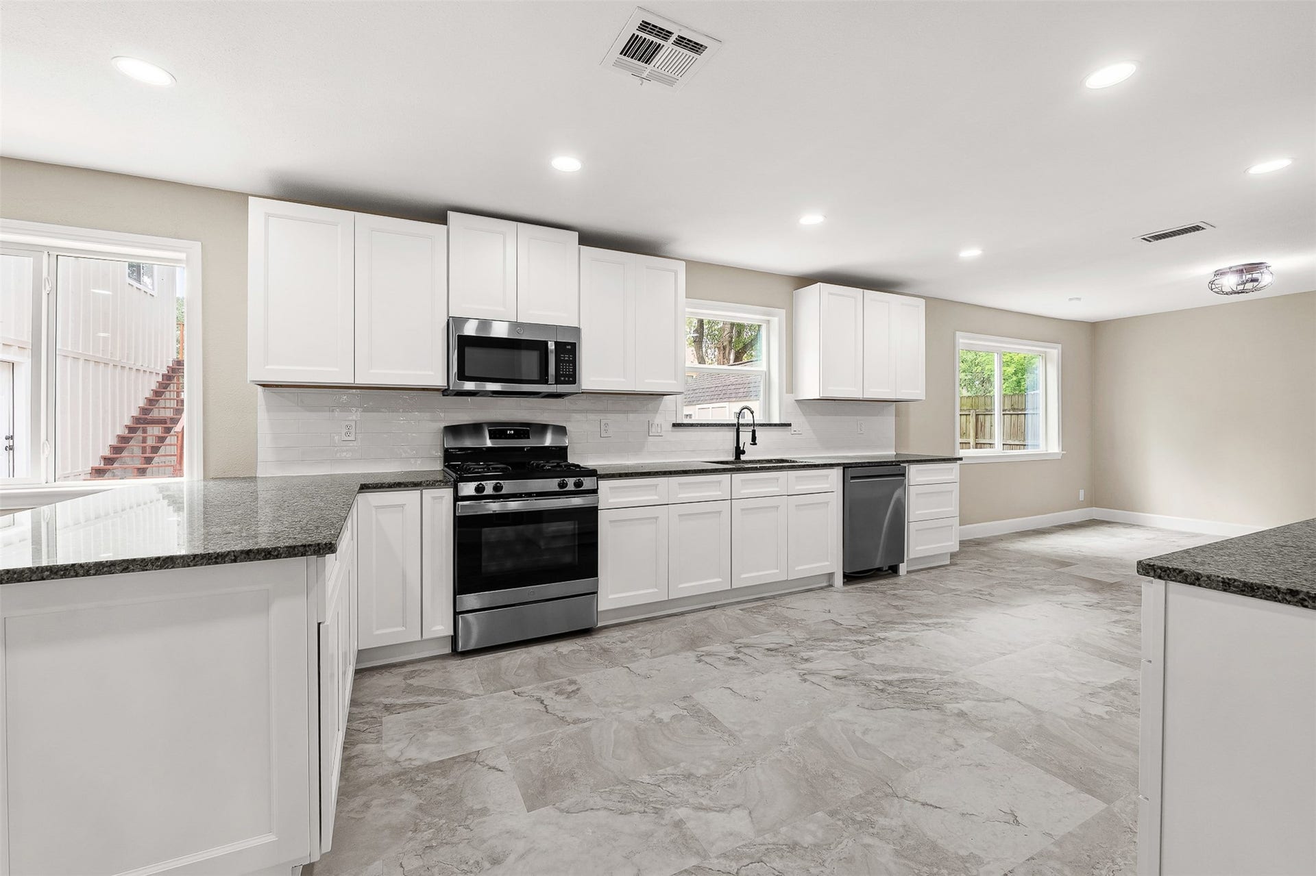 4238 Annawood Circle, Spring, TX 77388