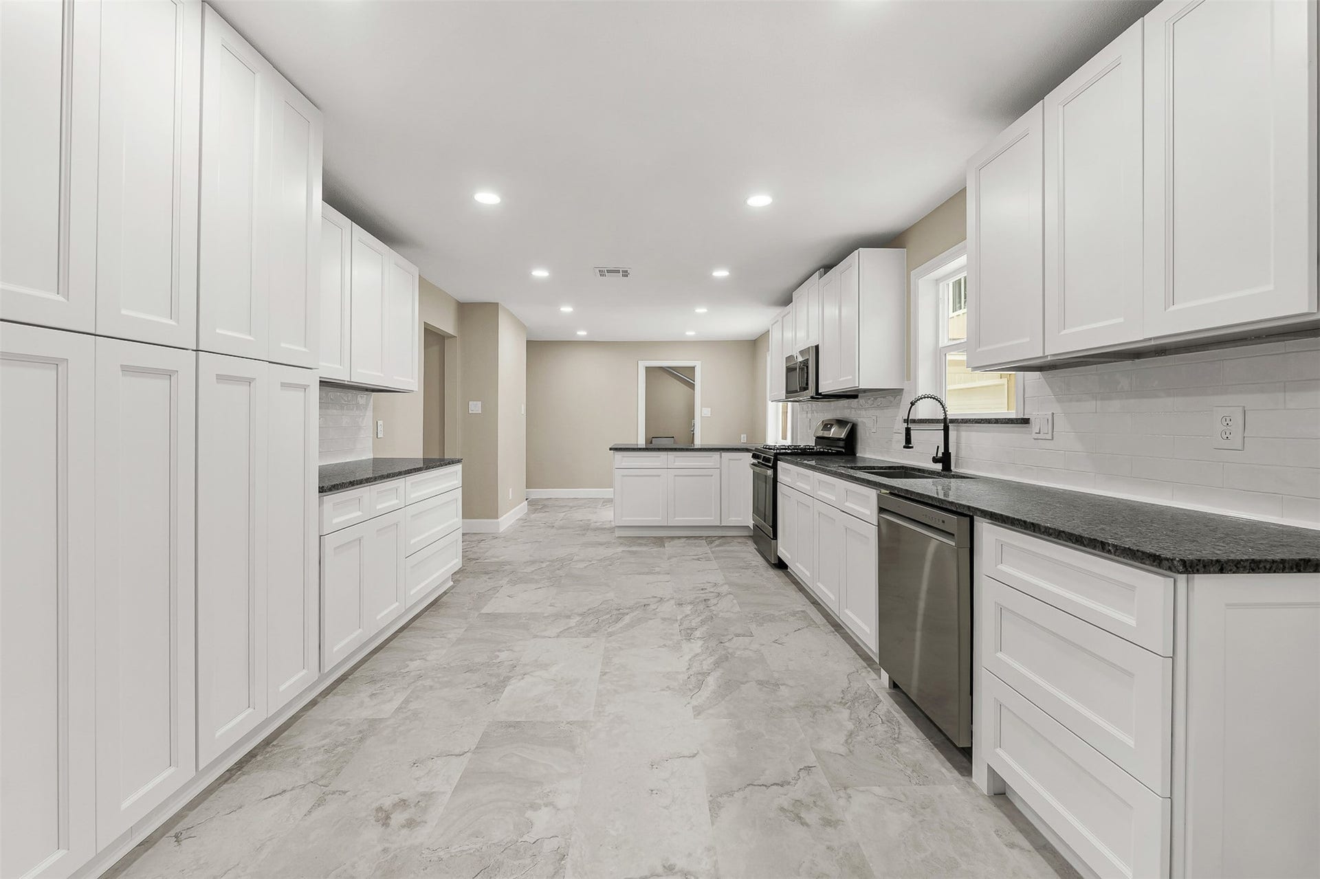 4238 Annawood Circle, Spring, TX 77388