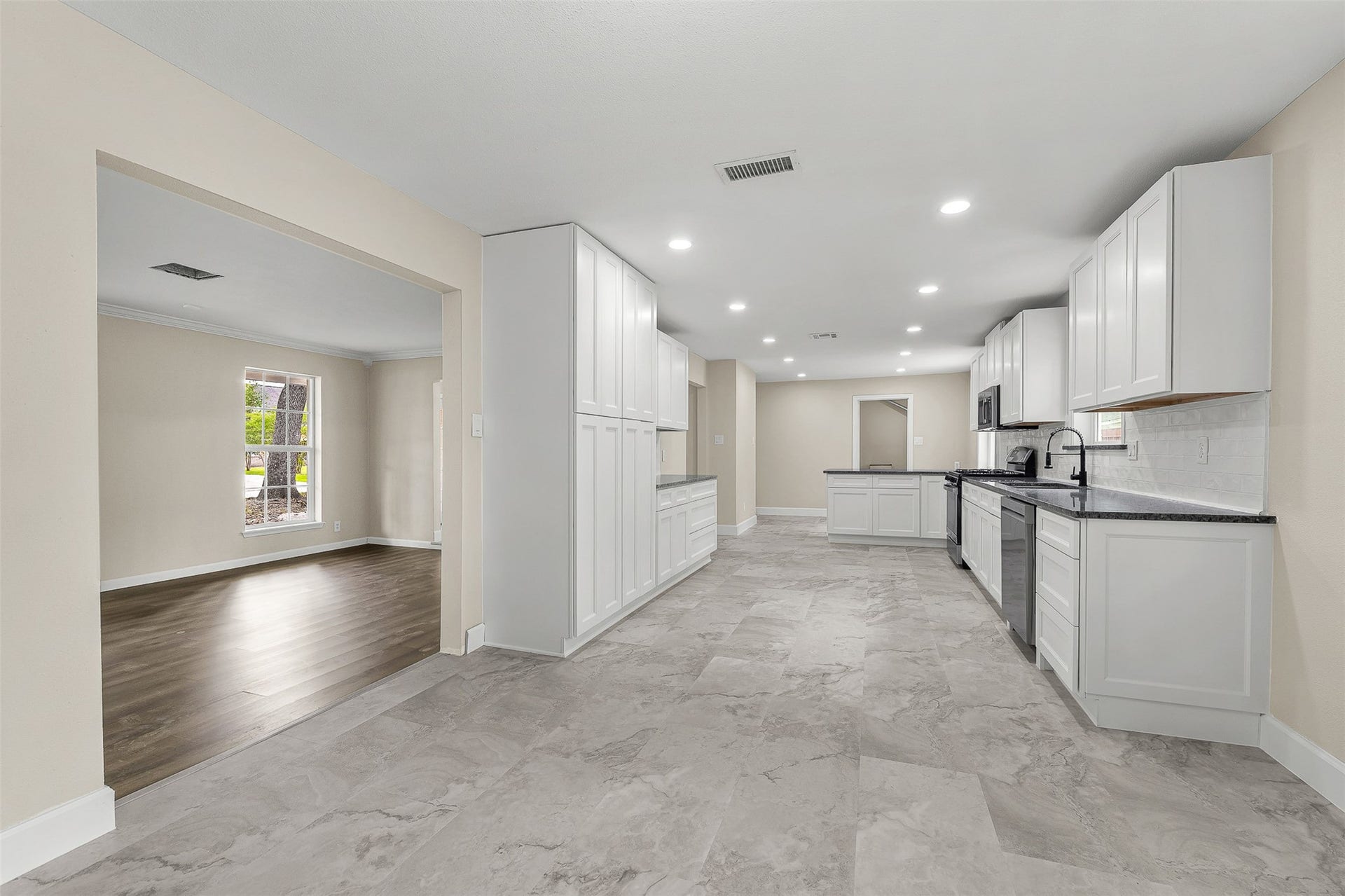 4238 Annawood Circle, Spring, TX 77388