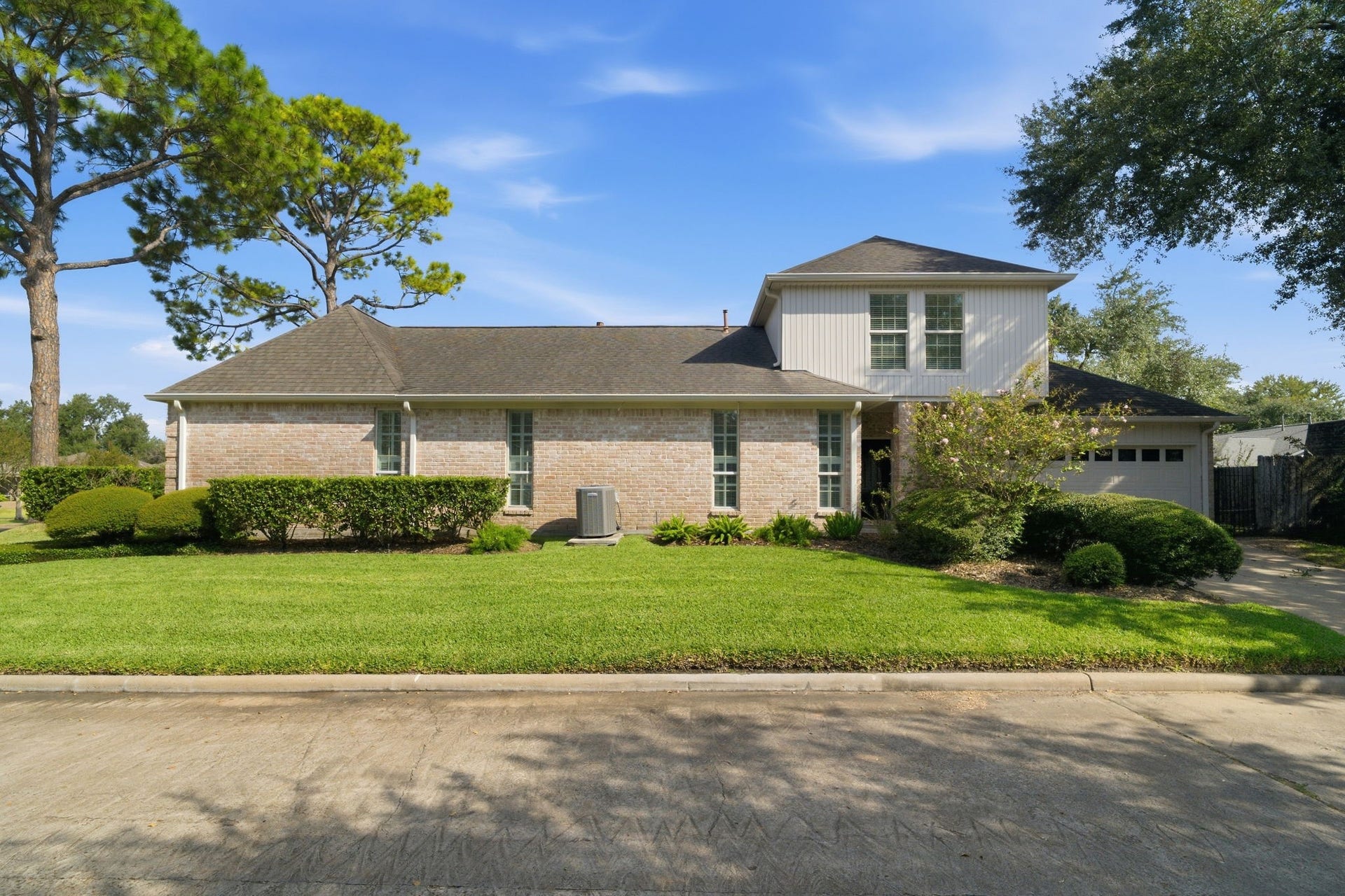 443 Fox Briar Lane, Sugar Land, TX 77478 New HVAC ductwork was installed in July 2021. Both 2018 AC units are serviced twice a year.