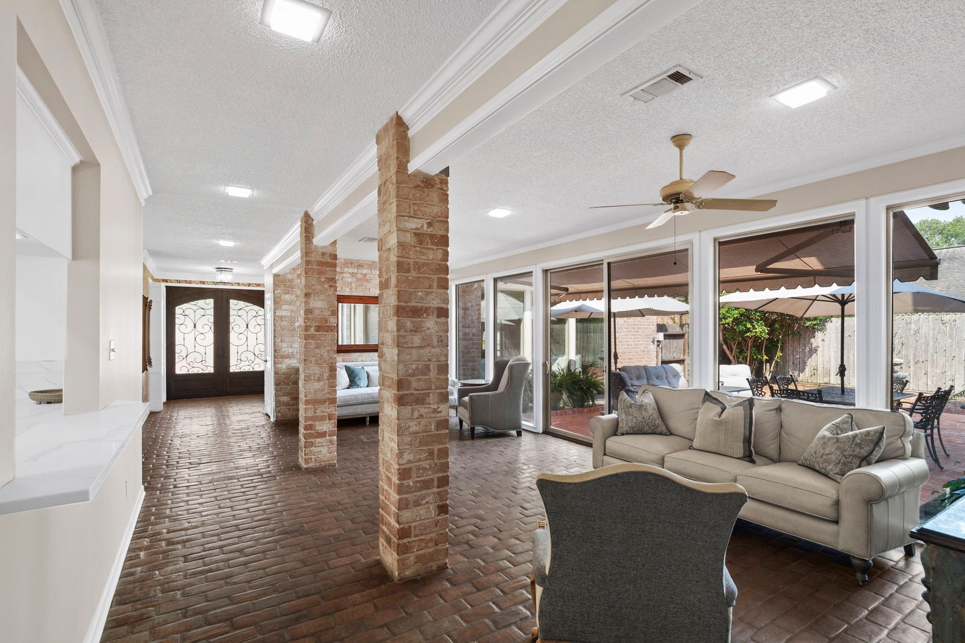 443 Fox Briar Lane, Sugar Land, TX 77478 Energy-efficient Pella double-pane windows and doors throughout the home.