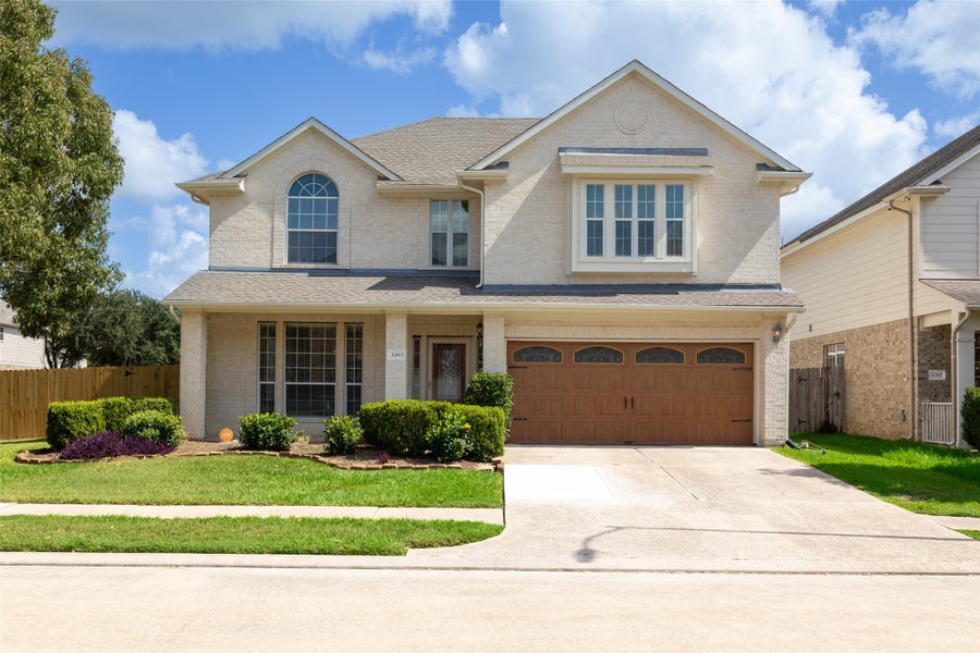 Property photo for 3303 Village Pond Lane, Fresno, TX