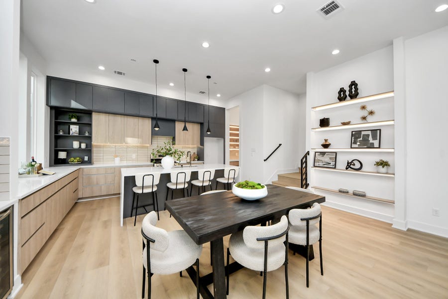 Property photo for 1603 W 25th Street, Houston, TX